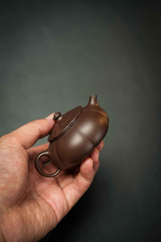 Han Jiang Ribbed Teapot, Zi Ni, 90ml