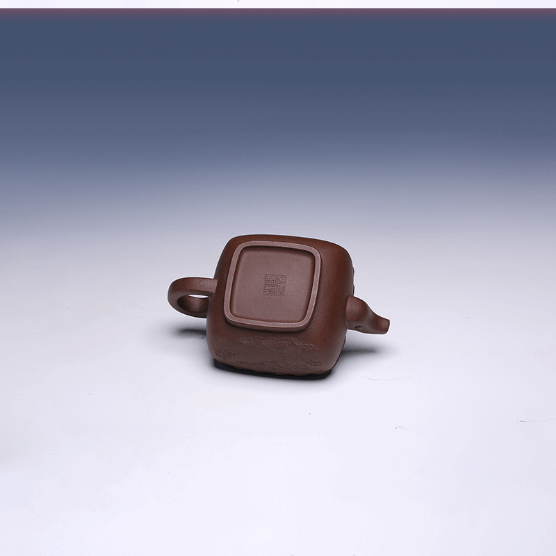 Traditional Yixing Teapot, Zisha Clay, 370ml (Decorative Style)