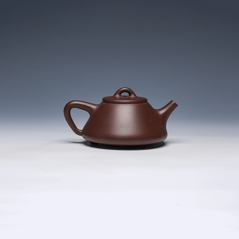Zi Ye Shi Piao Yixing Teapot 220ml | Di Cao Qing Clay