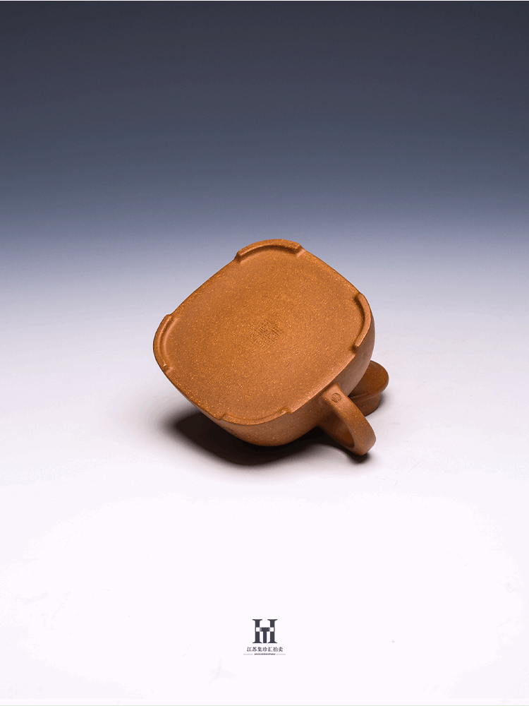 Engraved Yixing Teapot by Zhang Guowei, Crab-Yellow Duan Clay, 330ml
