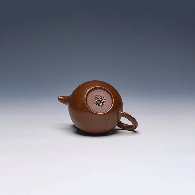 Flat Xi Shi Yixing Zisha Teapot with Carved Design, Zi Zhu Ni Clay, 200ml