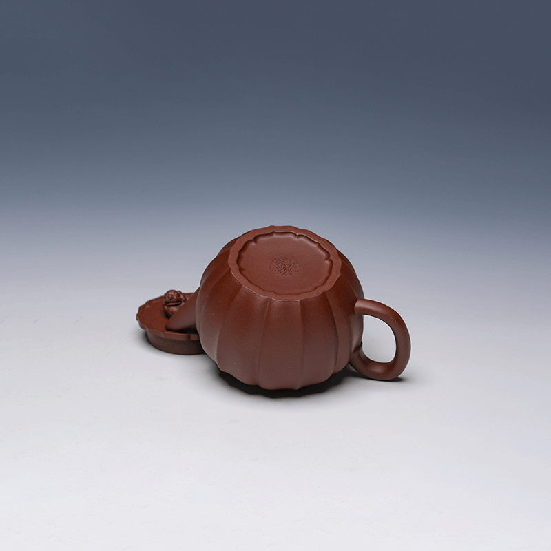 Yixing Teapot with Lion Lid, Purple Clay, 200ml