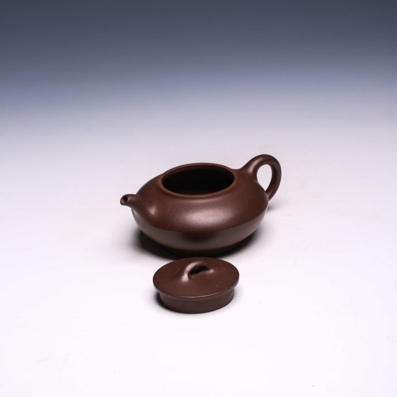 Classic Yixing Teapot by Yang Weigang, Zi Ni Clay, 200ml (Sang Bian Style) - Yixing Teaware