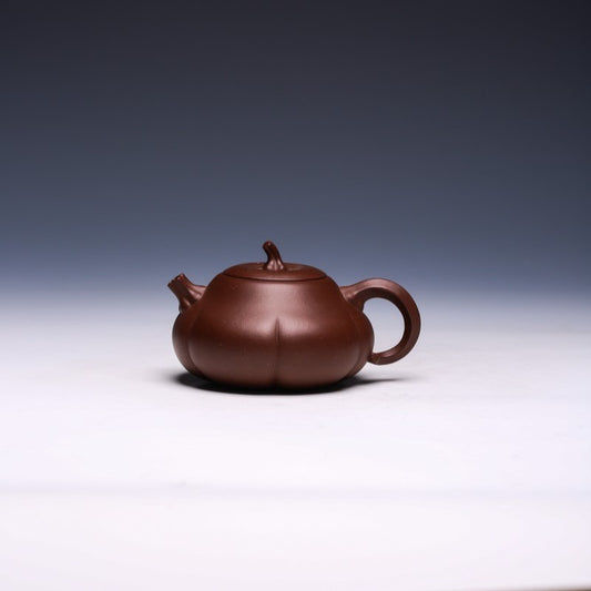 Handcrafted Yixing Teapot by Xiao Shanshan, Purple Clay, 250ml – Pumpkin Shape - Yixing Teaware