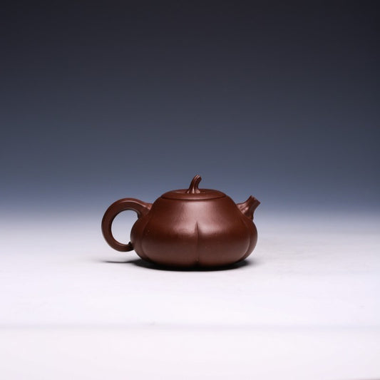 Handcrafted Yixing Teapot by Xiao Shanshan, Purple Clay, 250ml – Pumpkin Shape - Yixing Teaware