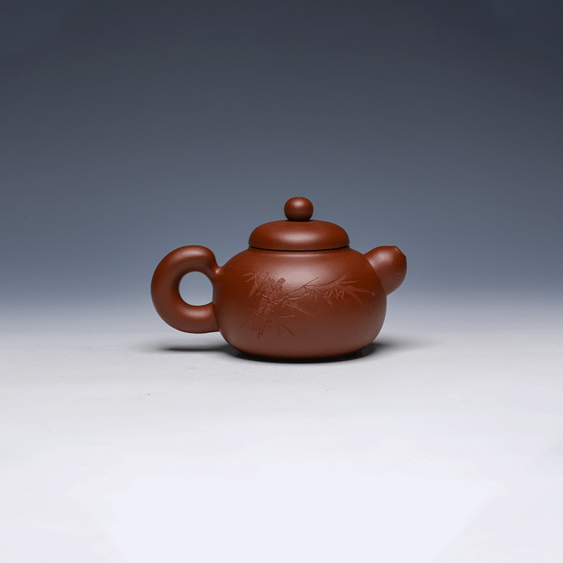 Yixing Teapot, Zisha Clay, 300ml - Engraved