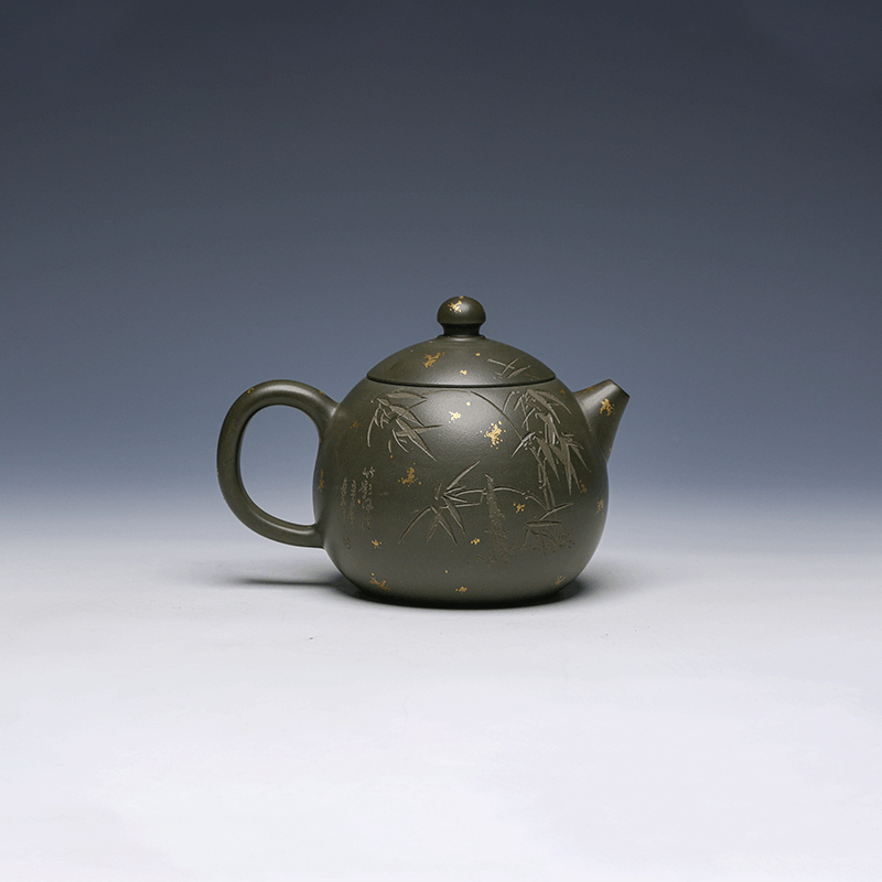 Yixing Teapot, Green Clay, 400ml - Gold Detail