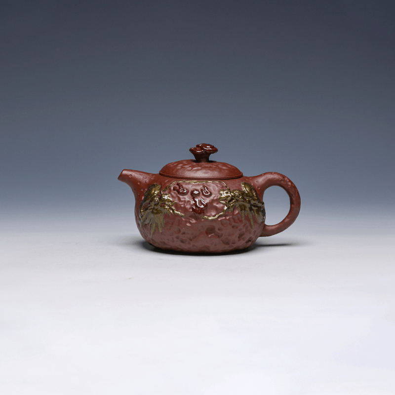 Yixing Teapot, Zisha Clay, 200ml - Sculpted Texture