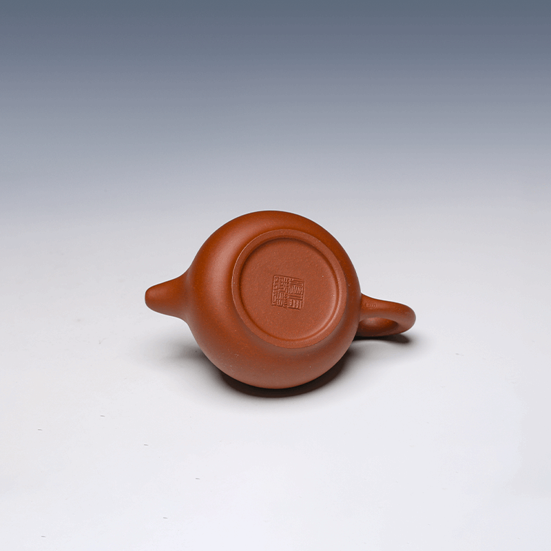 Yixing Teapot, Jiangpo Clay, 150ml - Classic Round Design