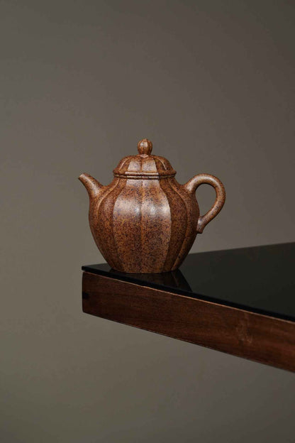Shui Xian Ribbed Zi Ni Teapot – 485ml