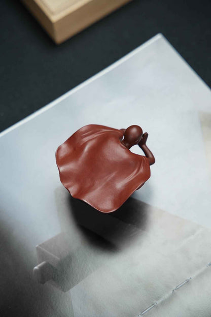 Fei Hong Peng Lai Figurine and Lotus Incense Holder