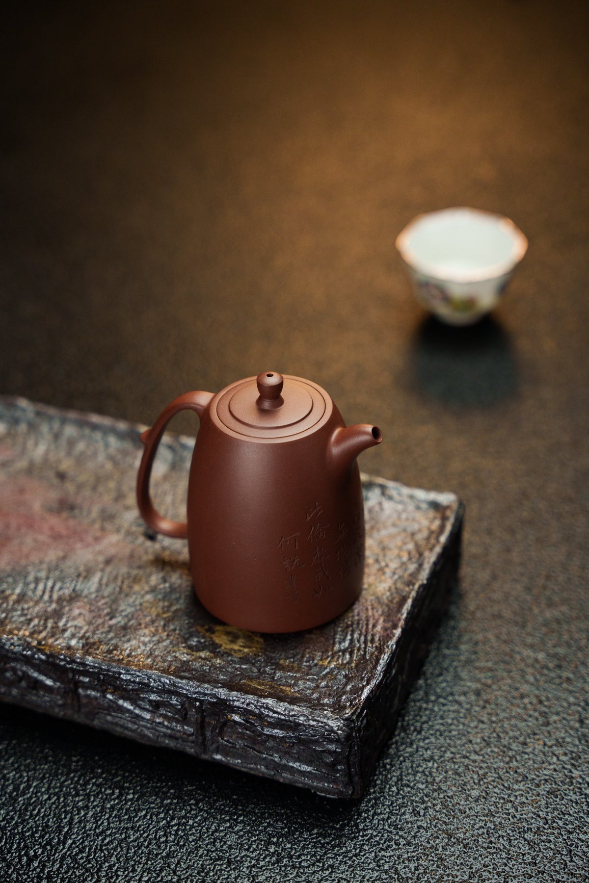 Gao Jing Lan Engraved Zi Ni Teapot – 200ml - view 3