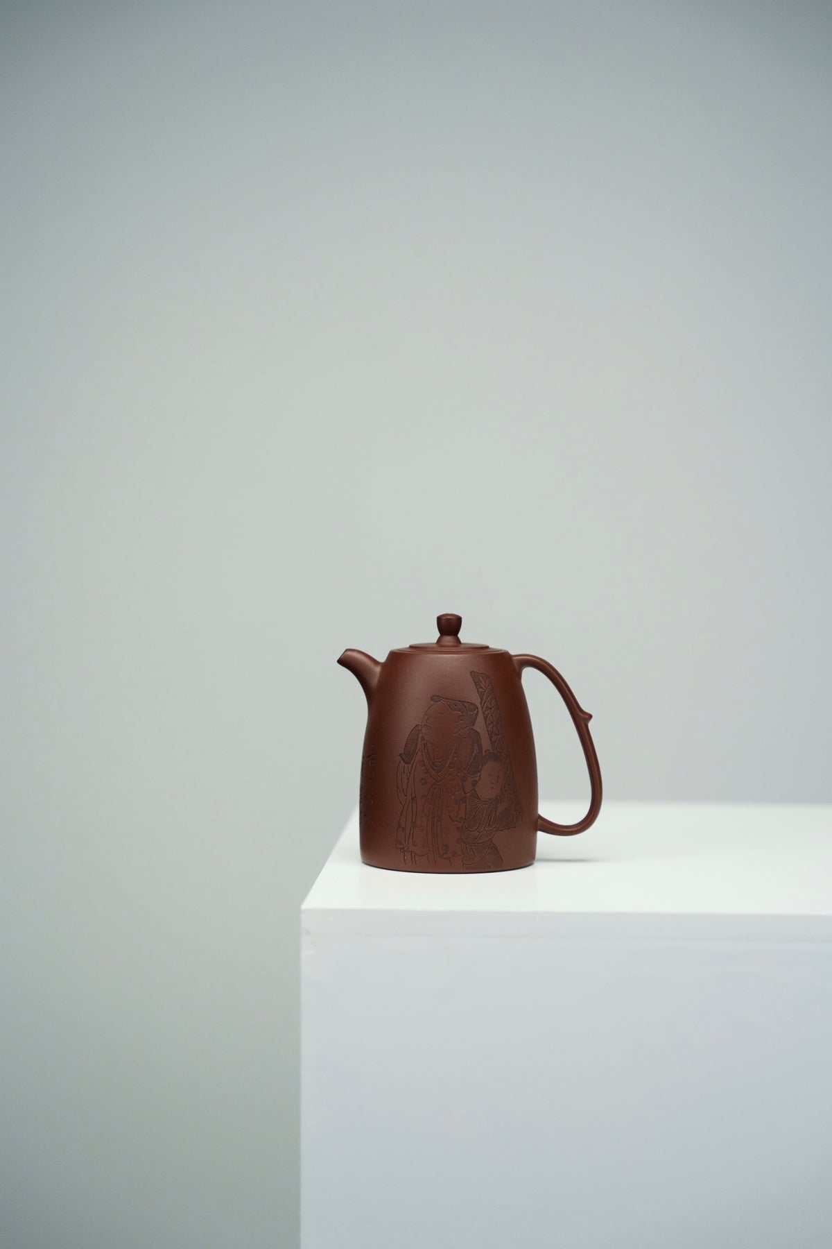 Gao Jing Lan Engraved Zi Ni Teapot – 200ml - view 2