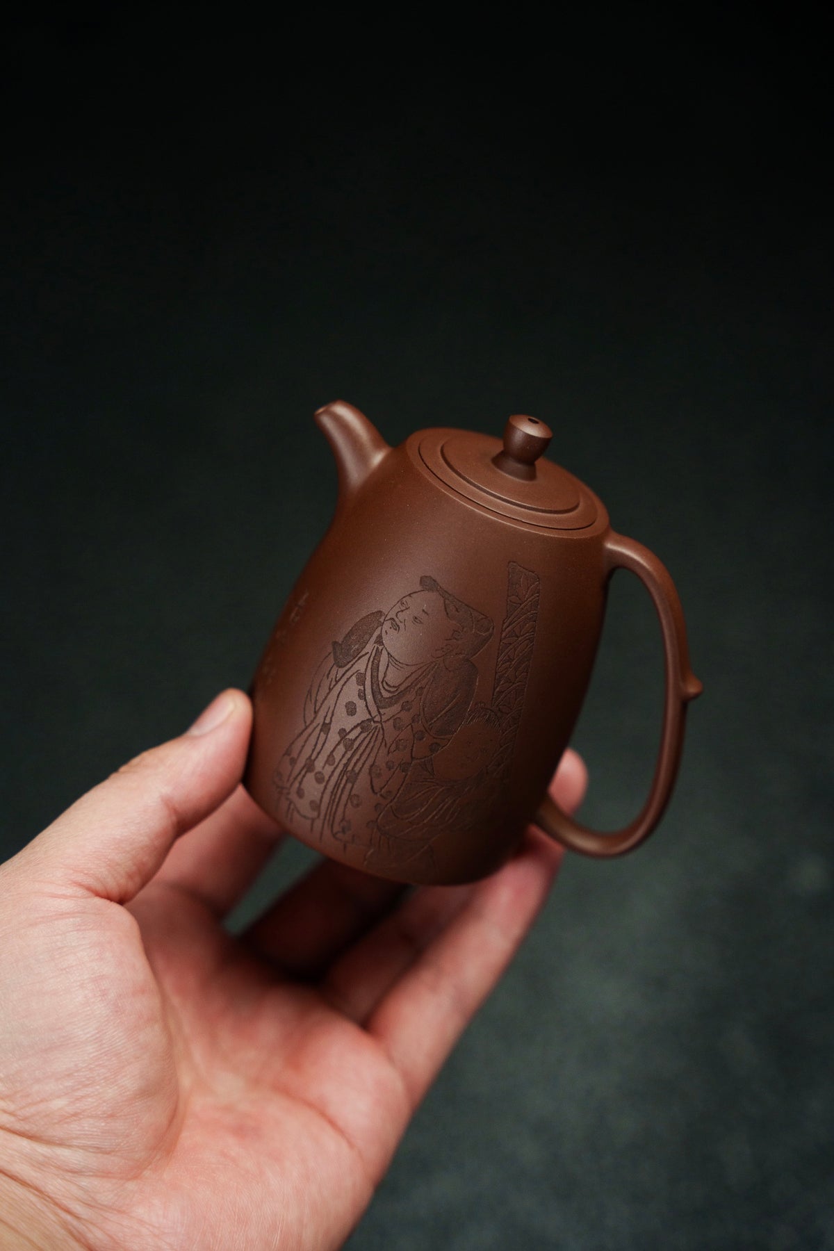 Gao Jing Lan Engraved Zi Ni Teapot – 200ml - view 1