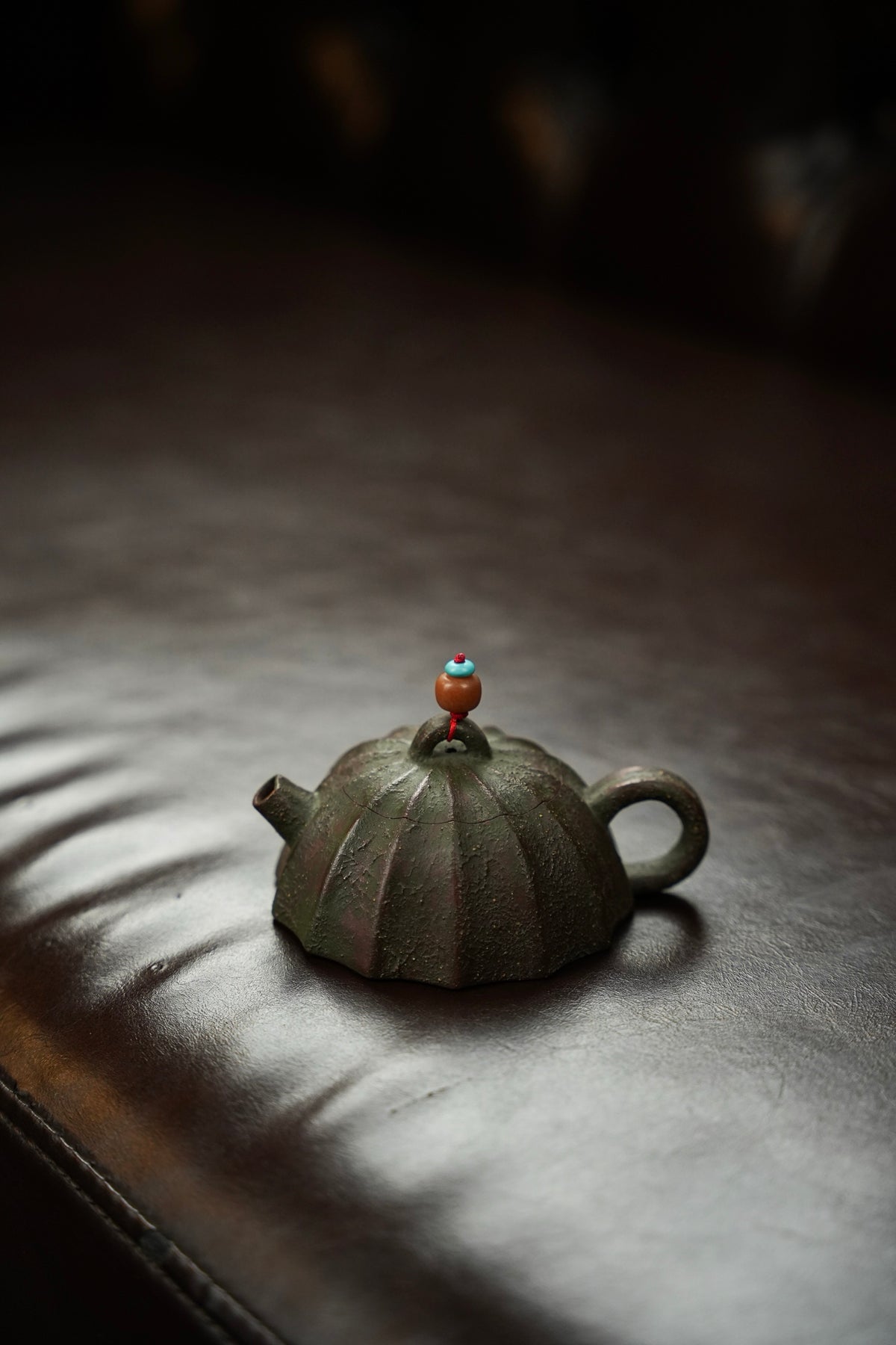Mini Ribbed Qin Quan Zi Ni Teapot – 80ml - view 3