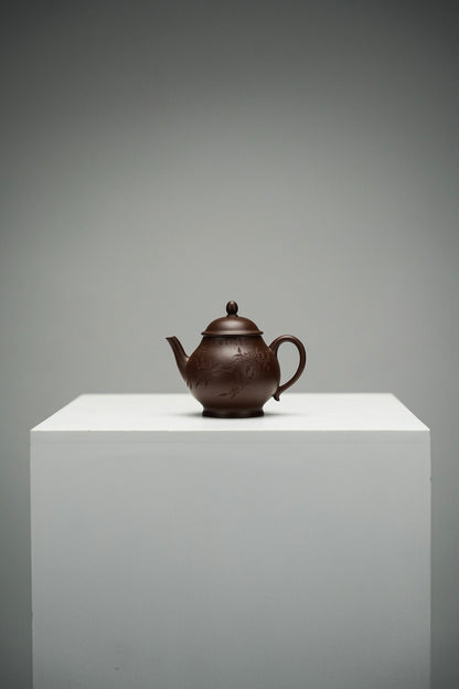 Qiu Shui Engraved Zi Ni Teapot – 180ml - view 2