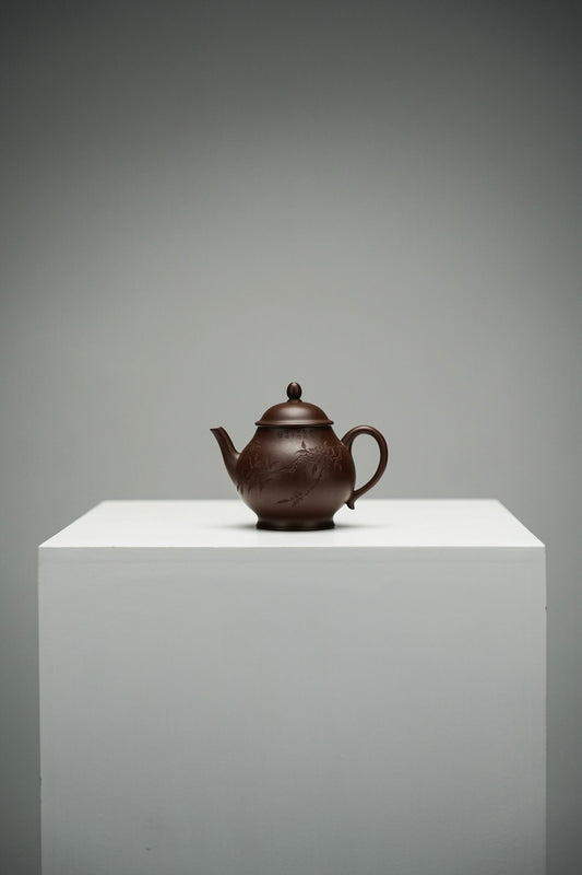 Qiu Shui Engraved Zi Ni Teapot – 180ml - view 2