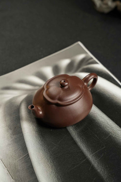 Hai Tang Ribbed Zi Ni Teapot – 130ml