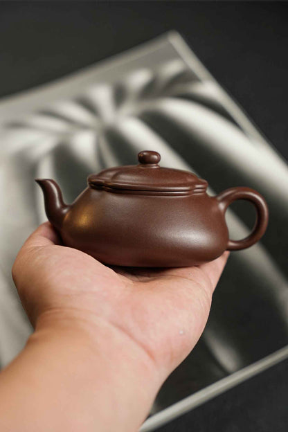Hai Tang Ribbed Zi Ni Teapot – 130ml