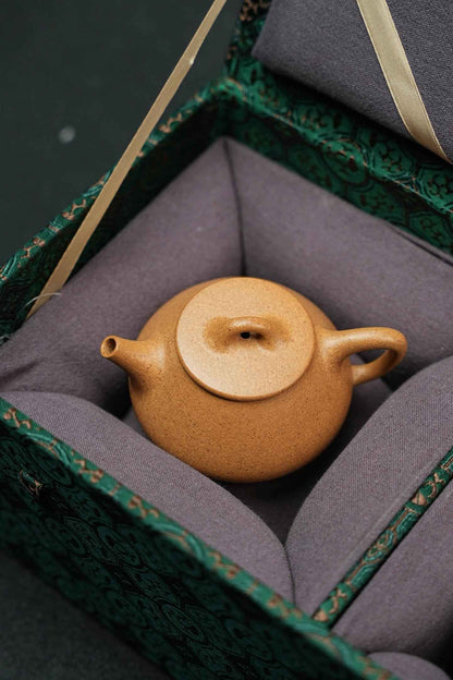Xiao Shi Piao Golden Duan Ni Teapot – 95ml