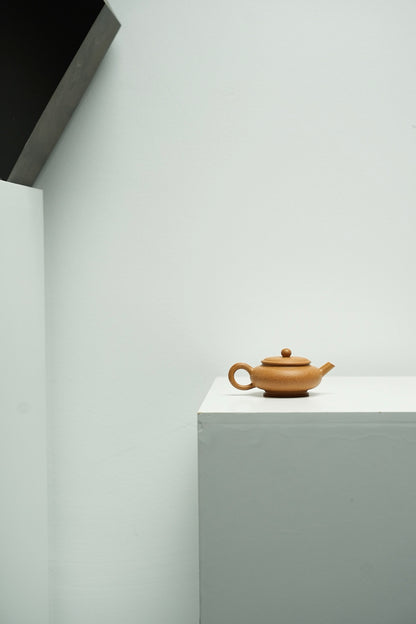 Mini Gong Deng Golden Duan Ni Teapot – 60ml - view 9