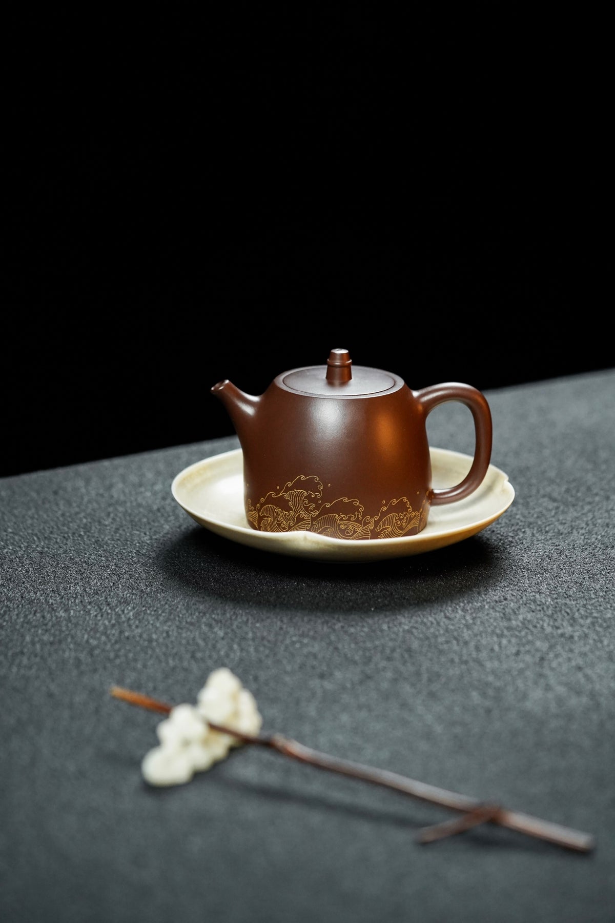 Han Duo Guan Cang Hai Zi Ni Teapot – 245ml - view 1