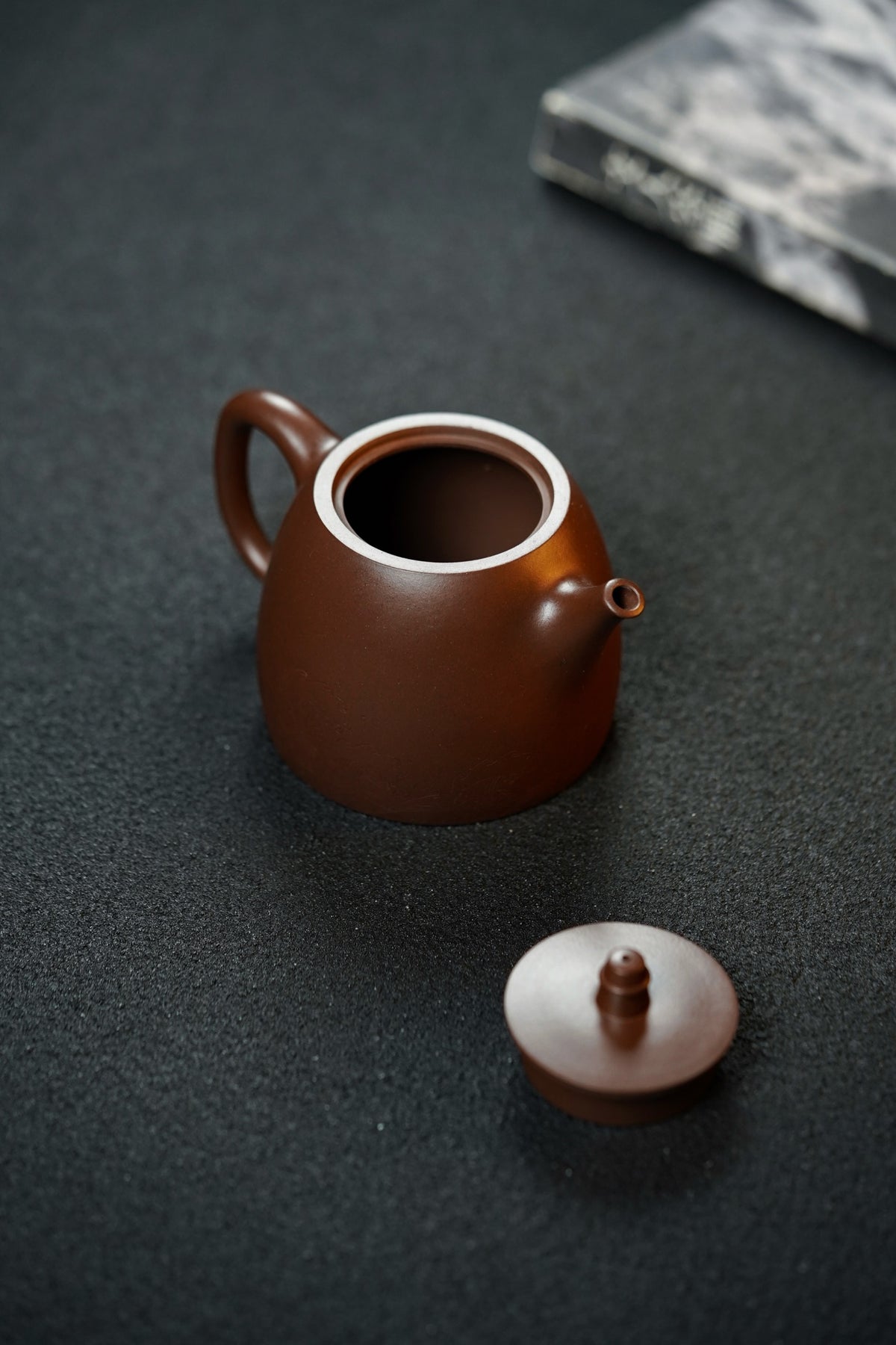Han Duo Guan Cang Hai Zi Ni Teapot – 245ml - view 4