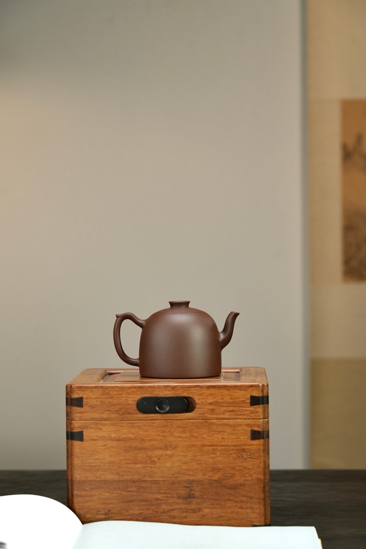 Chan Zhong Engraved Zi Ni Teapot – 220ml - view 3