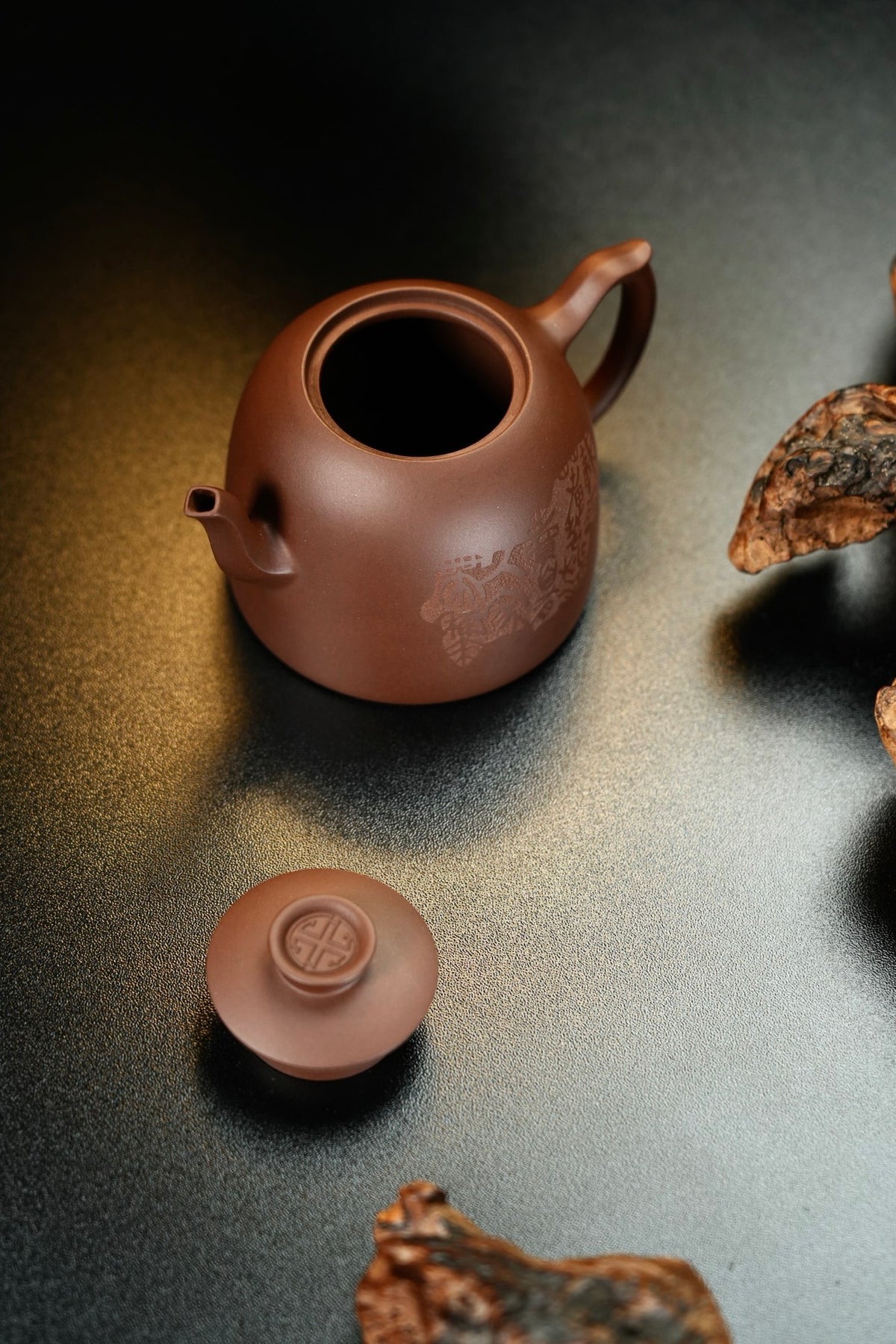 Chan Zhong Engraved Zi Ni Teapot – 220ml - view 8