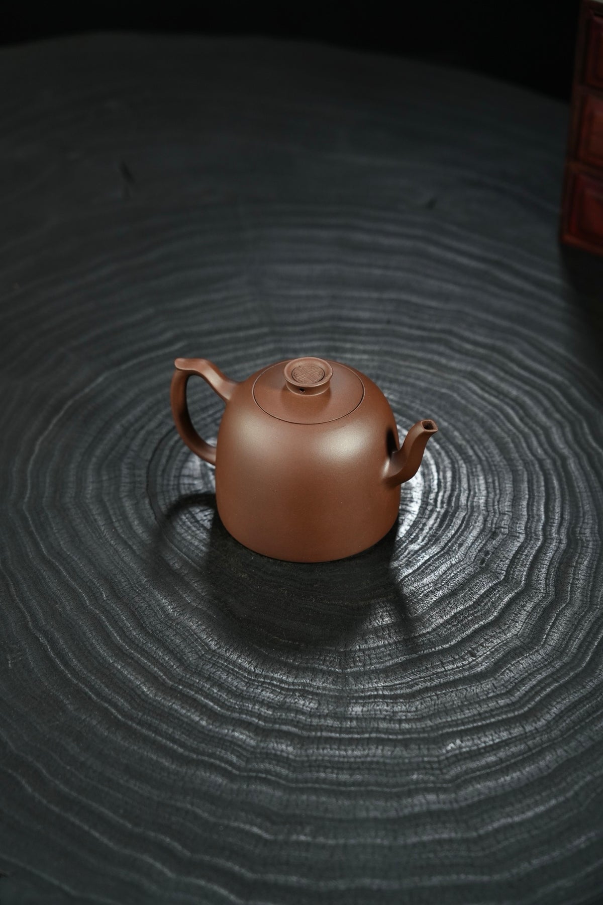Chan Zhong Engraved Zi Ni Teapot – 220ml - view 6