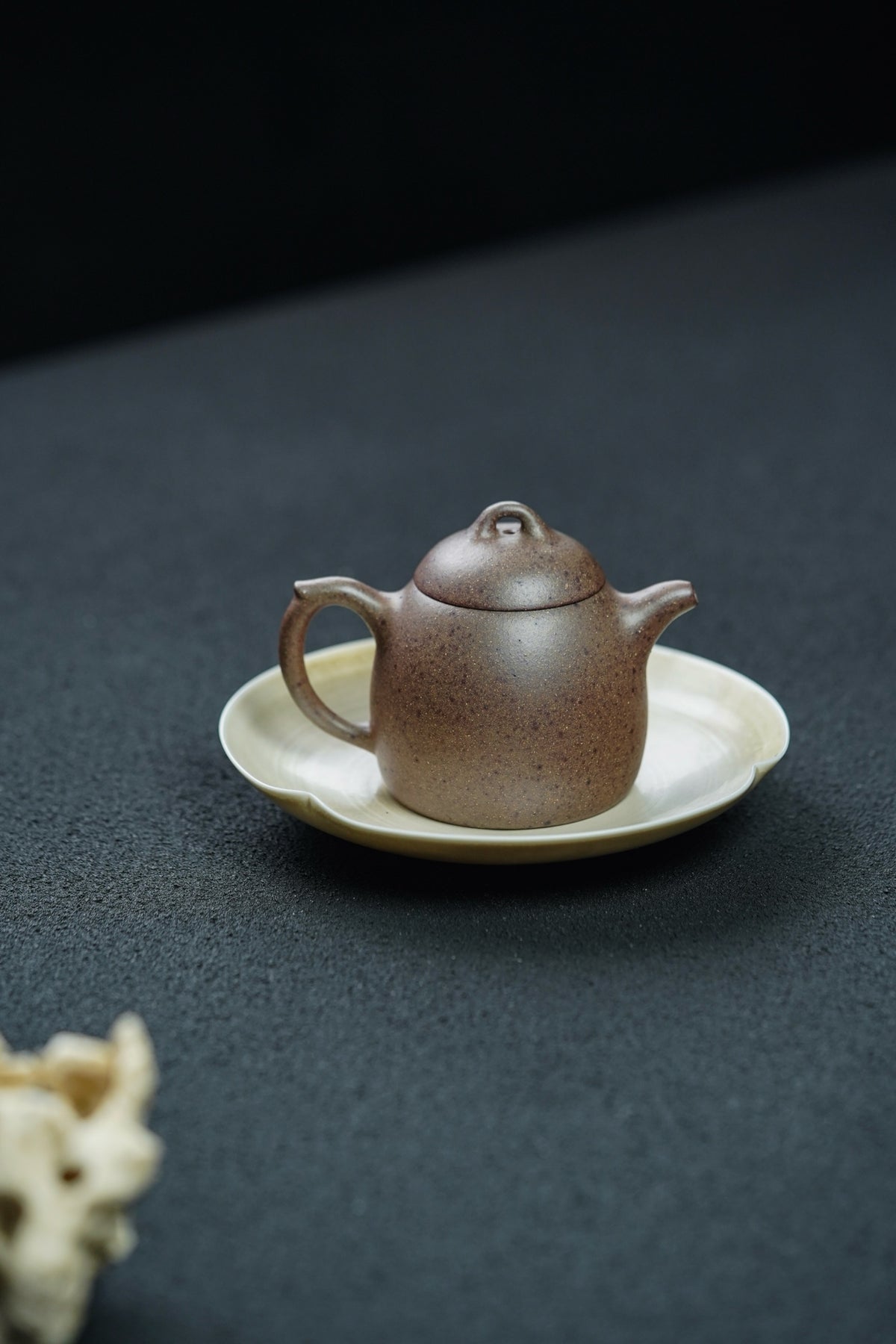 Qin Quan High-Fired Zi Ni Teapot – 180ml - view 3