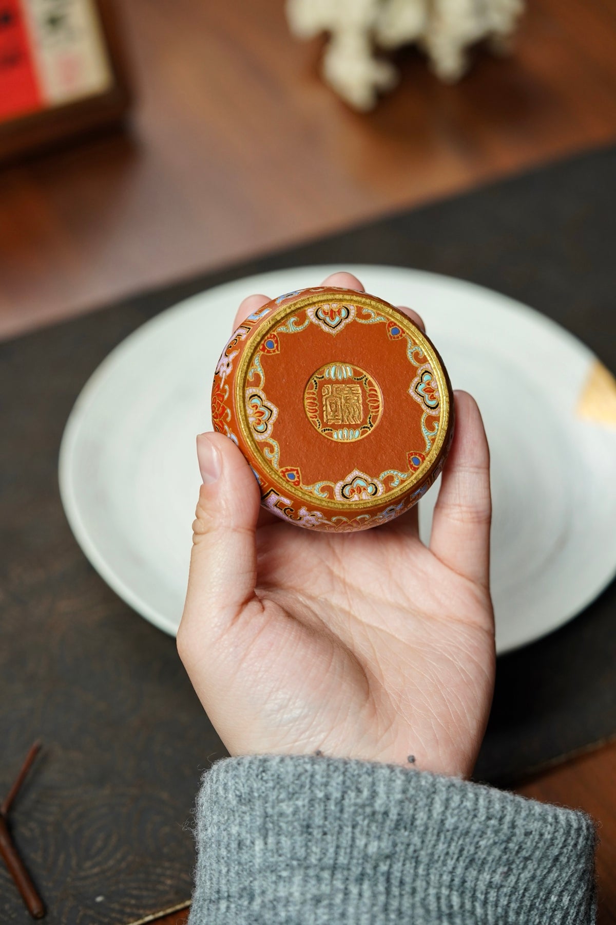 Bao Xiang Enamel Teapot Lid Rest – 6.5cm - view 1