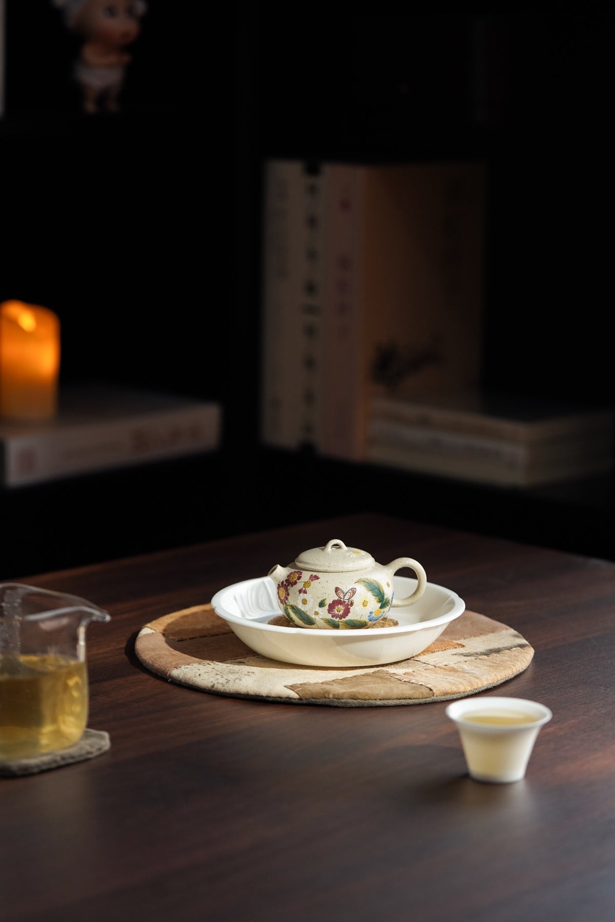 Xiao Fu Dai Painted Duan Ni Teapot – 100ml - view 8