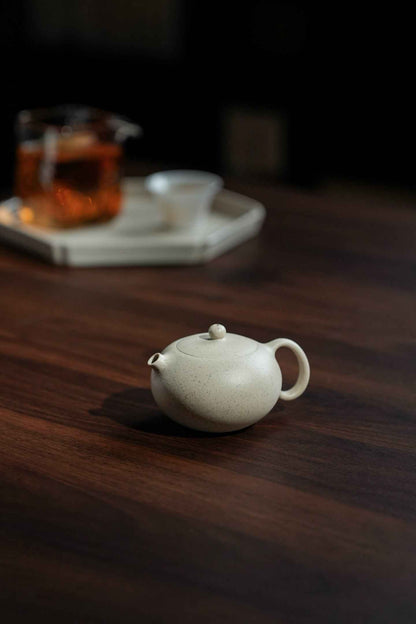 Flat Xi Shi White Duan Ni Teapot – 110ml