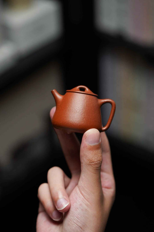 Mini Gao Piao Red Jiang Po Ni Teapot – 35ml