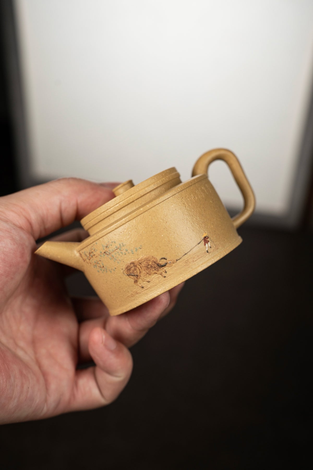 Zhe Jian Guan Lan Mu Qu Ben Shan Lu Ni Teapot – 130ml - view 2
