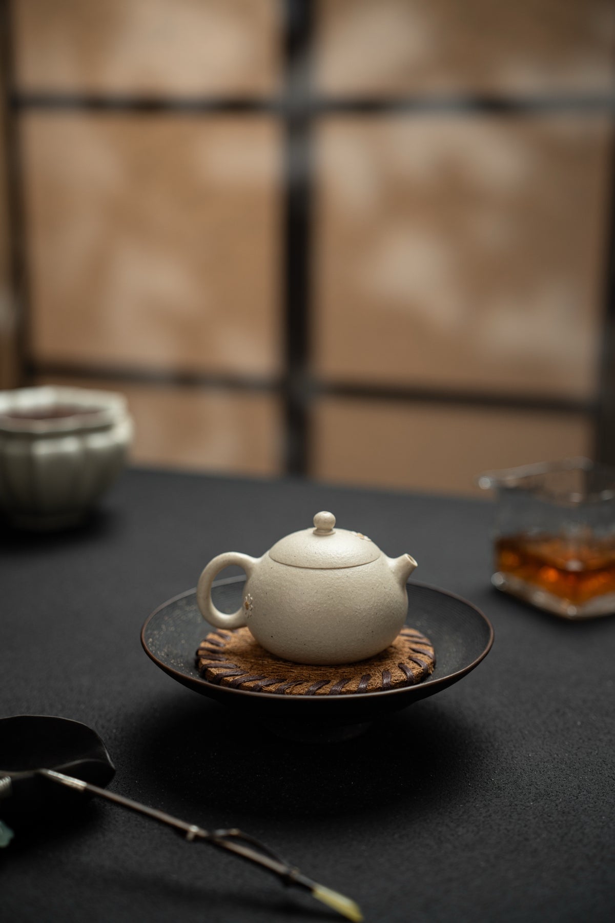 Daisy Xi Shi White Duan Ni Teapot – 100ml - view 3