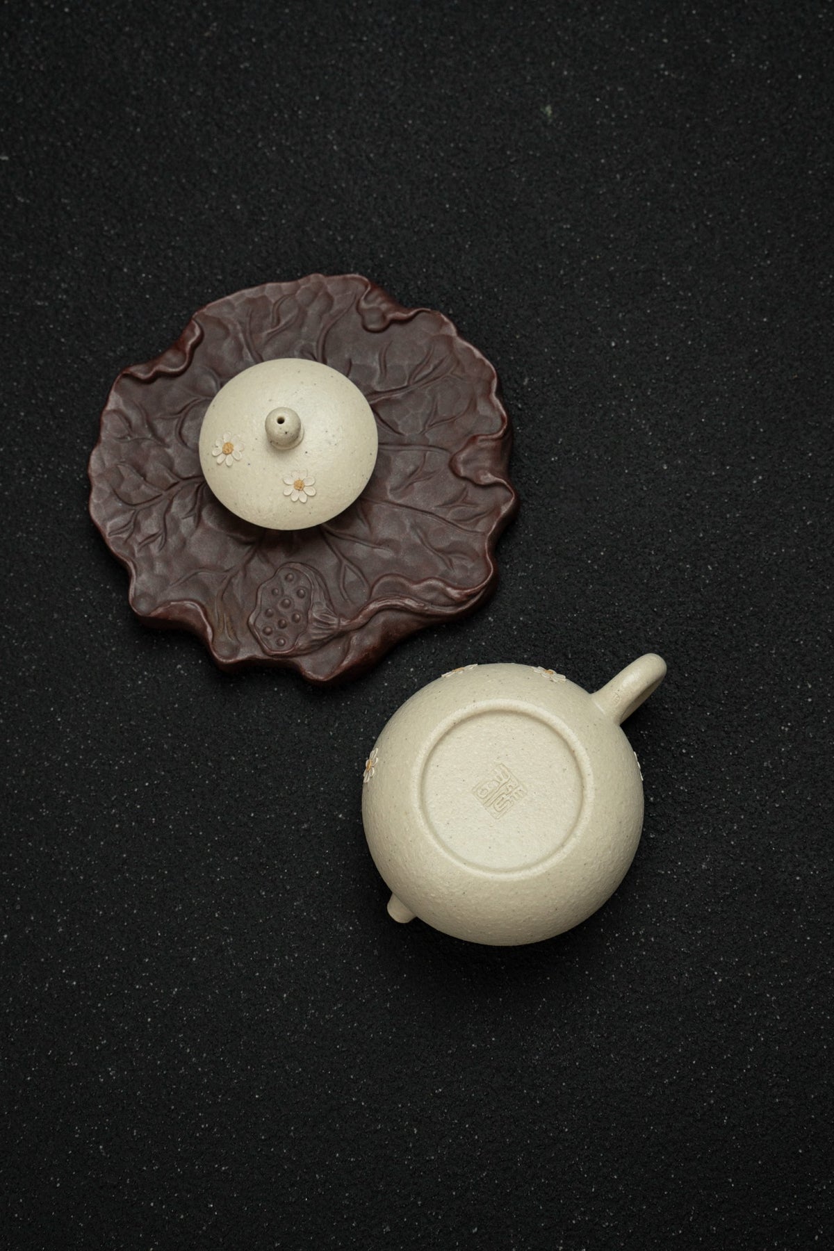 Daisy Xi Shi White Duan Ni Teapot – 100ml - view 9