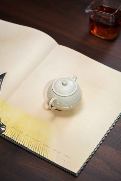 Fan Lian Ban Ruo Lotus Duan Ni Teapot – 100ml