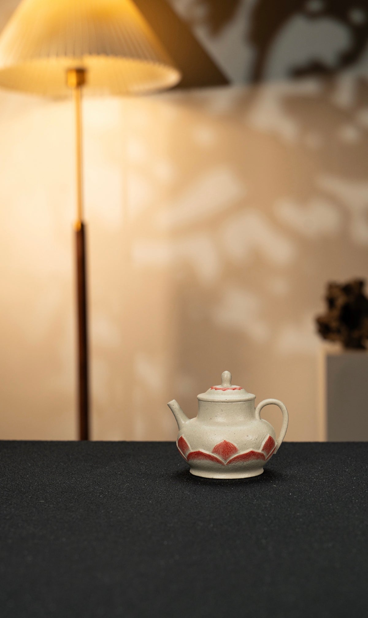 Fan Lian Gong Deng Lotus Duan Ni Teapot – 130ml - view 8