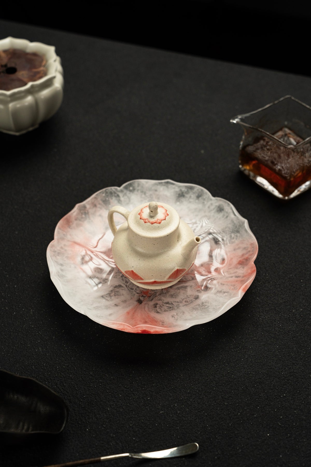 Fan Lian Gong Deng Lotus Duan Ni Teapot – 130ml - view 4