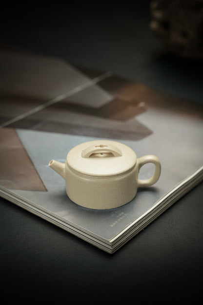 Xiao Han Wa White Duan Ni Teapot – 90ml - view 1