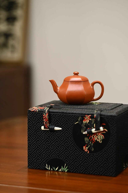 Hexagonal Pear-Shaped Yixing Teapot, Zhu Ni, 100ml