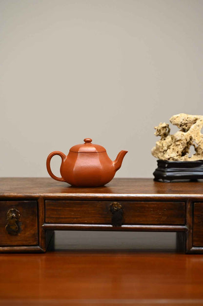 Hexagonal Pear-Shaped Yixing Teapot, Zhu Ni, 100ml