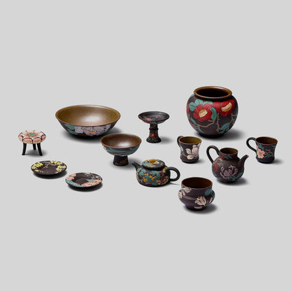 Complete Twelve Flower Deities tea set by Liu Susu