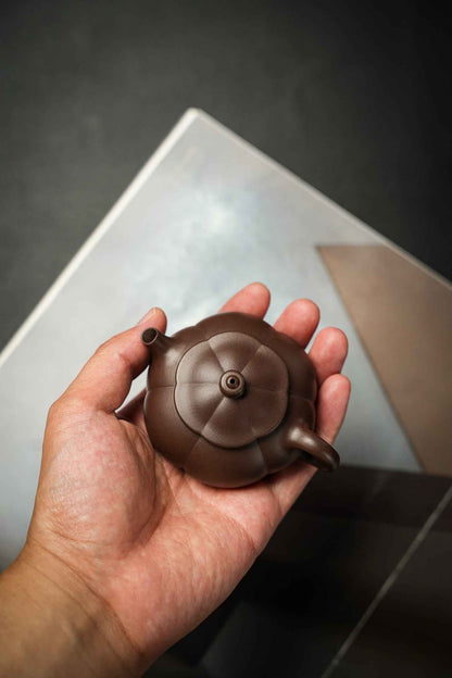 Han Jiang Ribbed Teapot, Zi Ni, 90ml