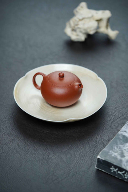 Flat Xi Shi Yixing Teapot, Xiao Hong Ni, 100ml