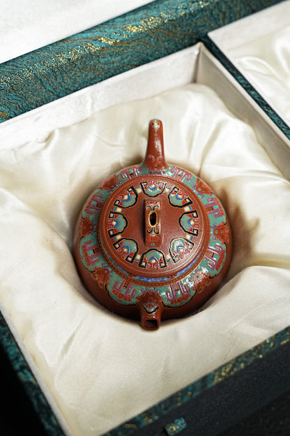 Kong Shan Chan Yun Enamel-Decorated Teapot, Zhu Ni, 130ml - view 7