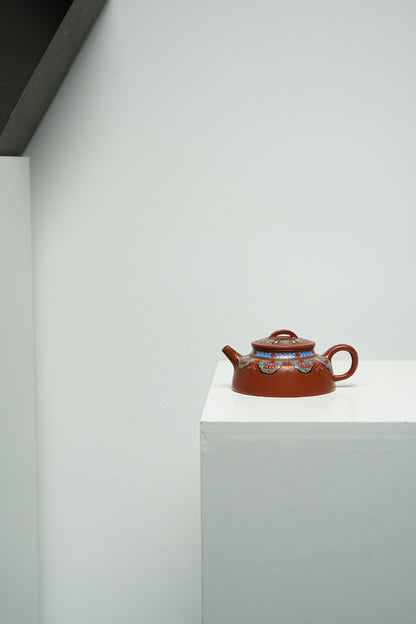 Kong Shan Chan Yun Enamel-Decorated Teapot, Zhu Ni, 130ml - view 8