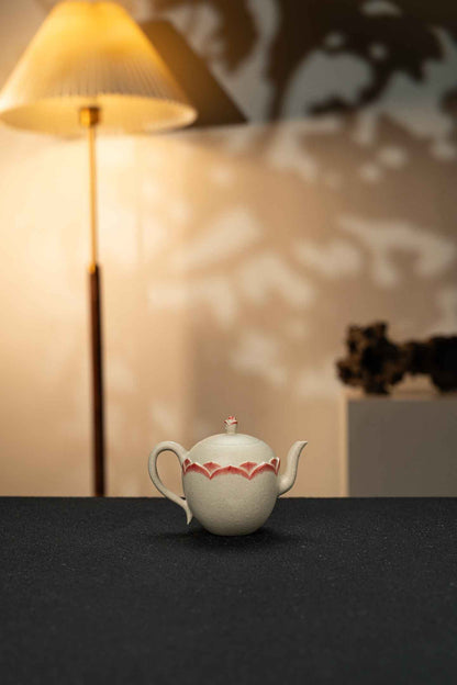 Fan Lian Mei Ren Jian Teapot, 130ml